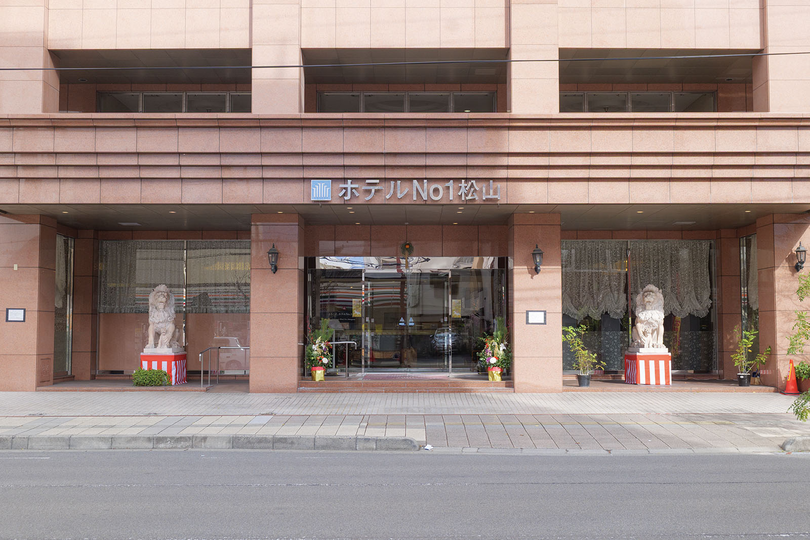 ホテル no1 松山
